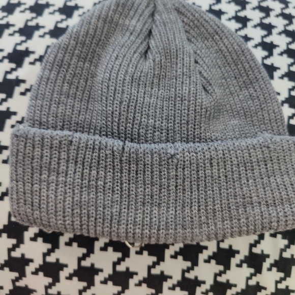 Dolls Kill grey pierced beanie - Picture 5 of 7